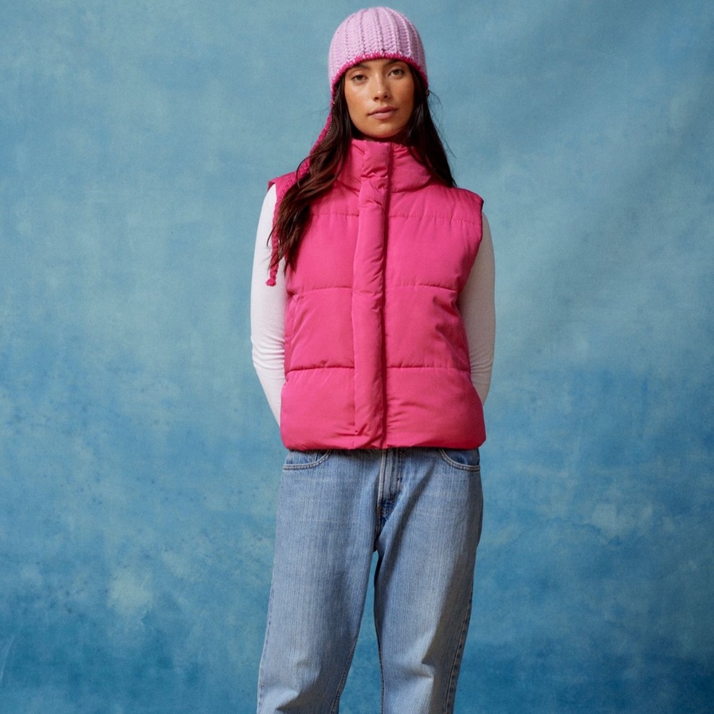 NWT Urban Outfitters BDG Pia Bright Pink Puffer Vest | Size S